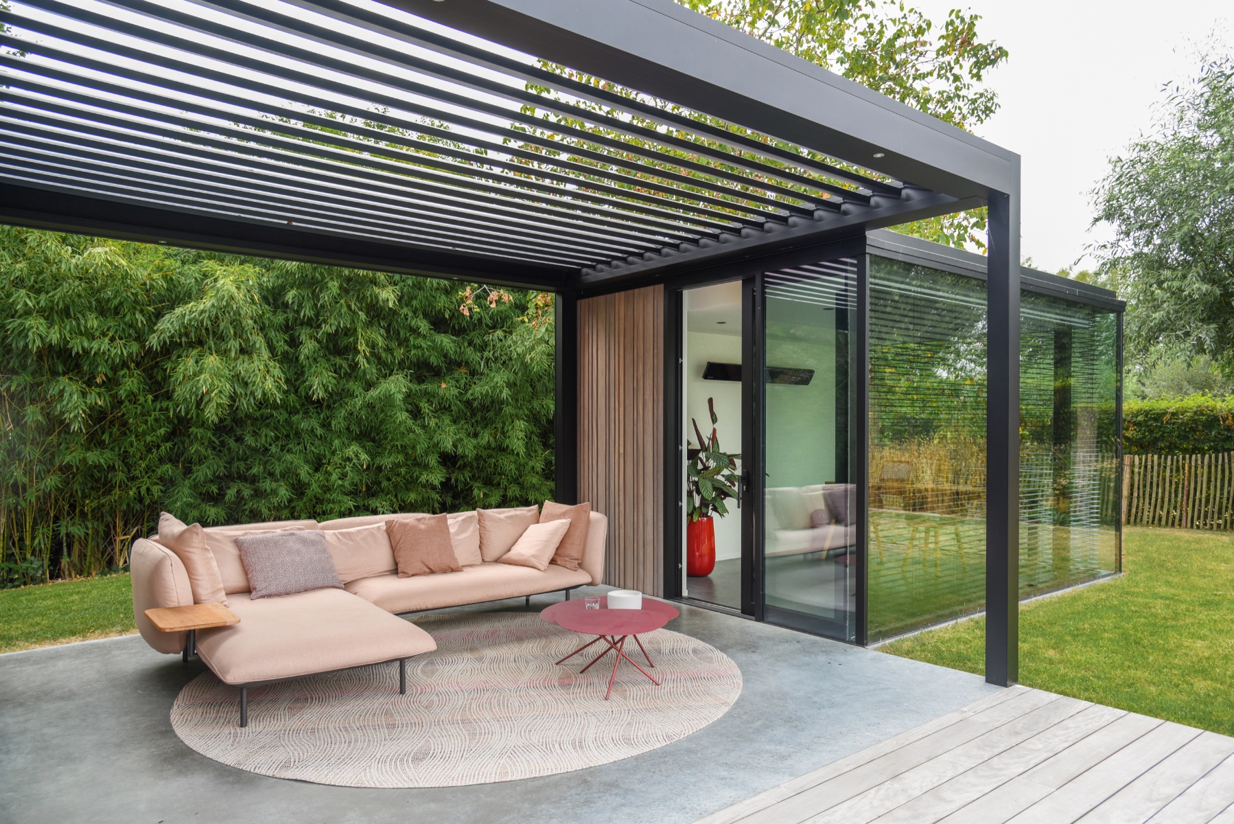 zwembad met Unicus-poolhouse